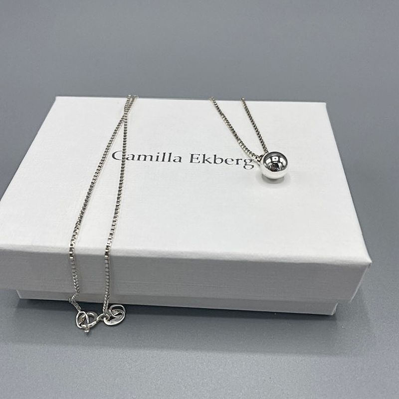 Silverkula i tunn venecialänk