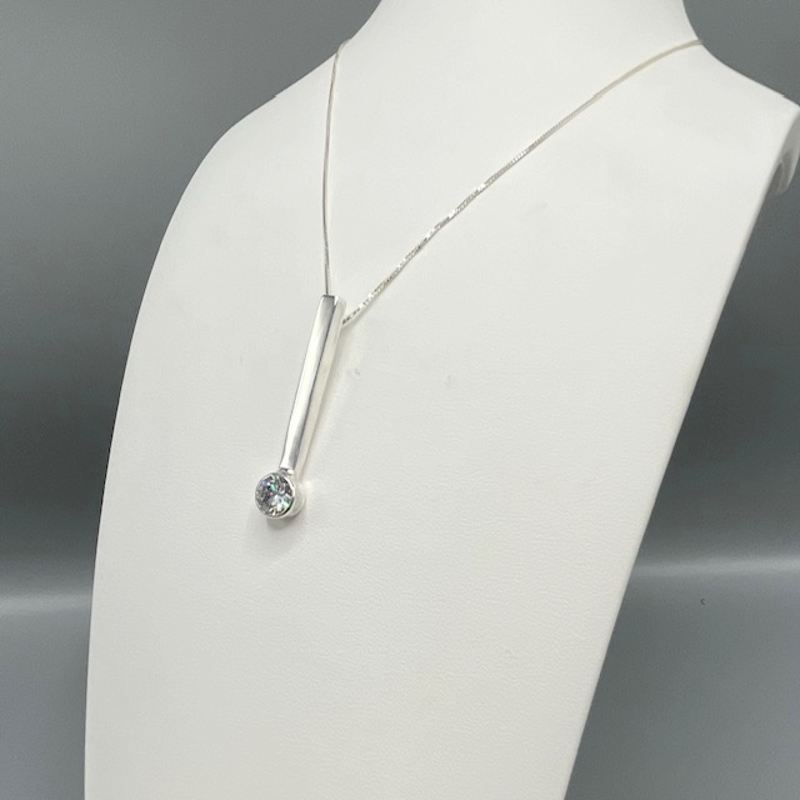 maffig silverstav med stor zirkoniasten