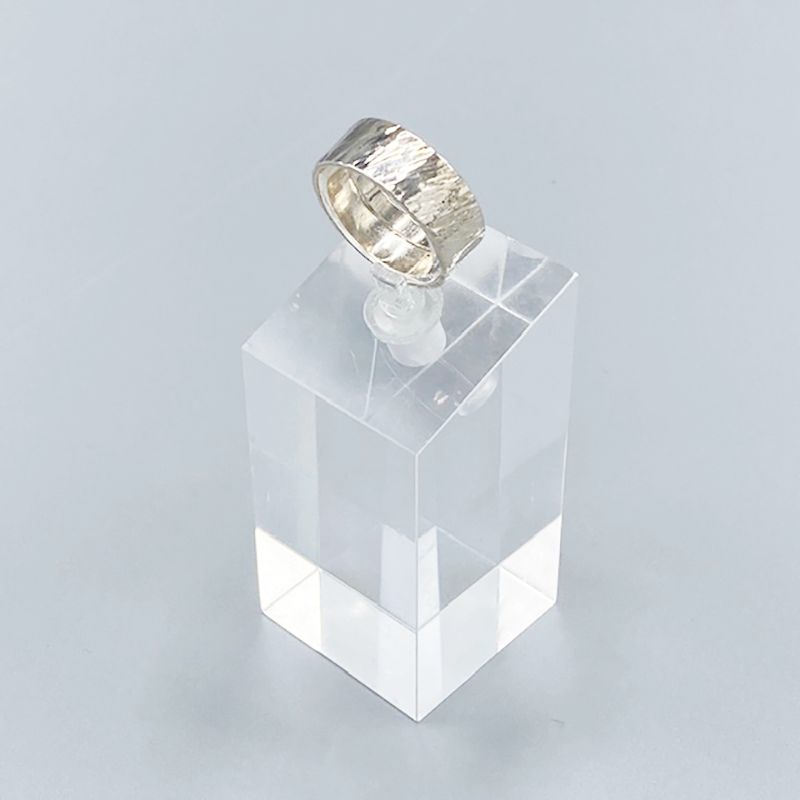 Slät handhamrad silverring