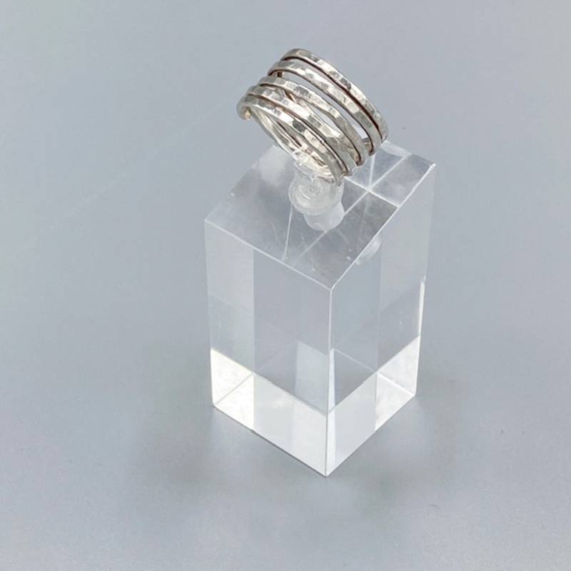 Snurrad bred silverring