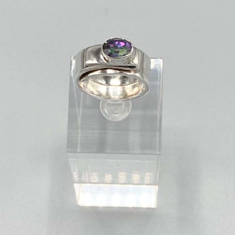 Silverring omlott med mystisk topas