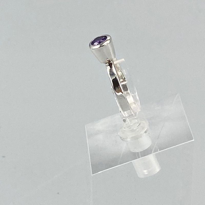 Silverring med lila cubisk zirconiasten