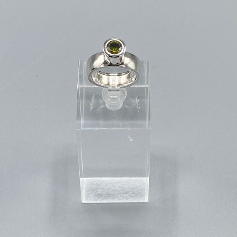 Silverring med grön cubisk zirkoniasten