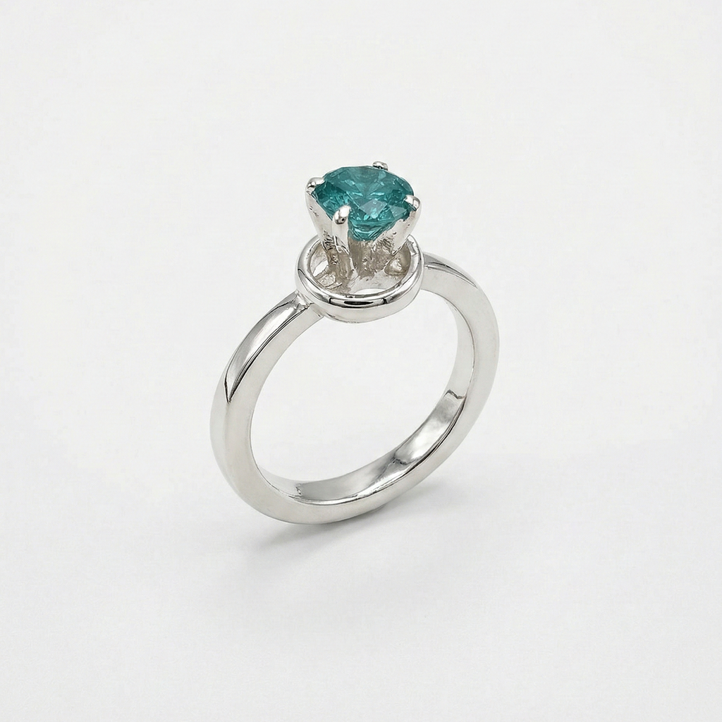 Victoria med Snurrbar Ring under Stenen