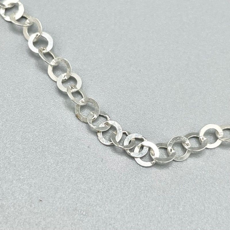 Tunn vristlänk (ringkedja rund 3,6 mm) i silver med stämpelplatta