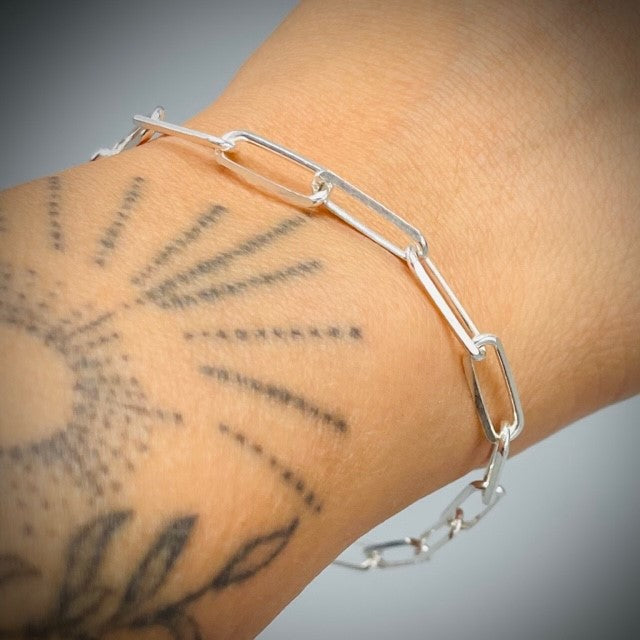 Kraftig öppen Venecialänk med stämpelplatta – Handgjort 925 silver.